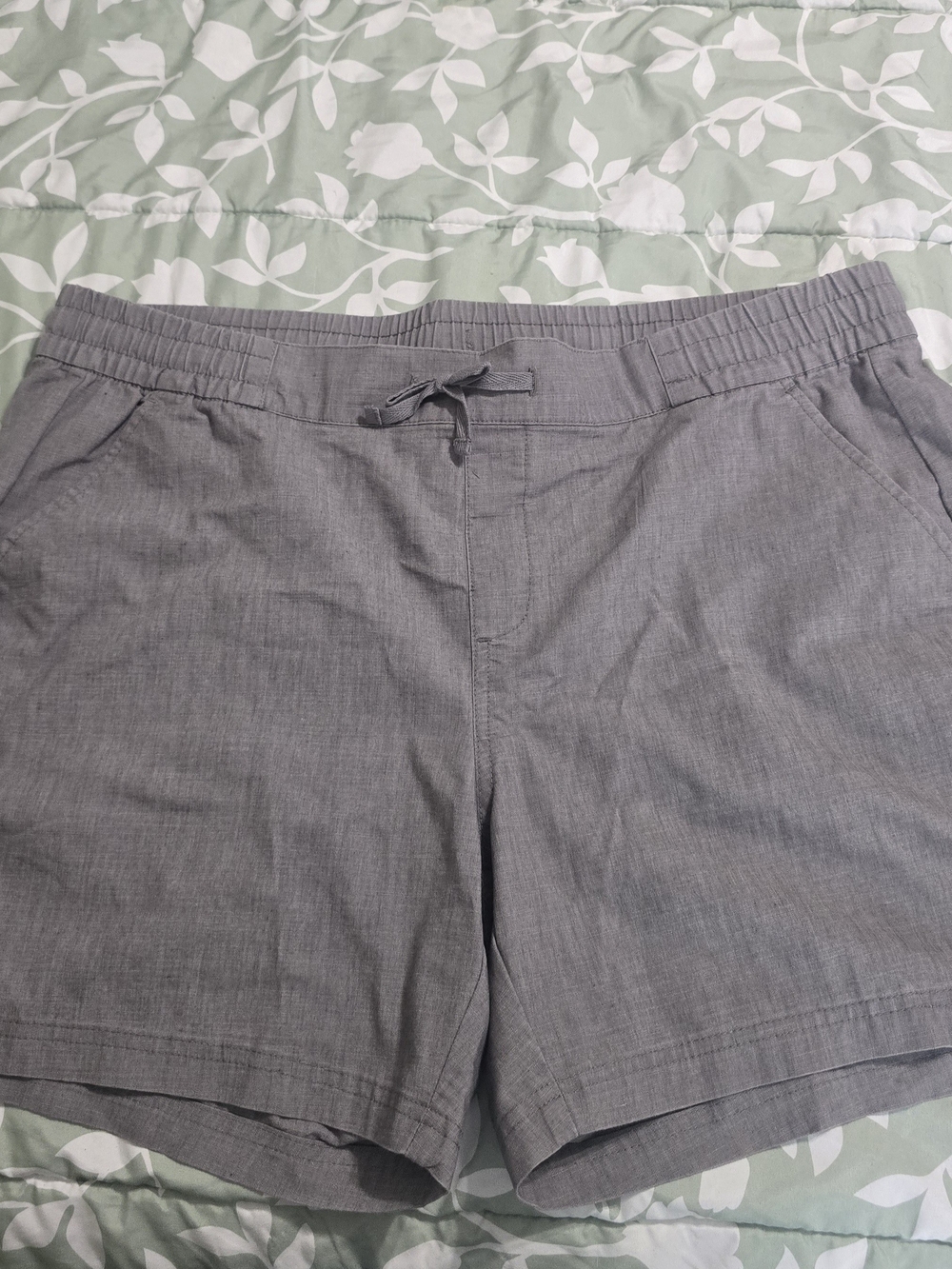 Magellan Outdoors Gray Elastic Waist Athletic Shorts